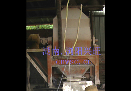 石英砂磁選機工作現場(chǎng)